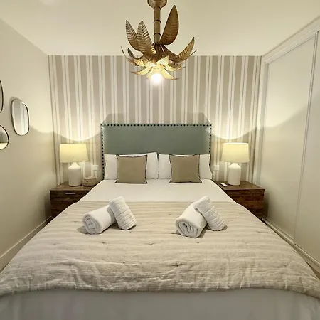 Elegante Completamente Nuevo Daire